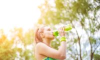 ランニング中の水分補給に便利!おすすめの給水グッズ10選