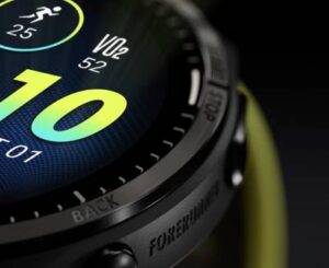 Forerunner 965のチタンベゼル