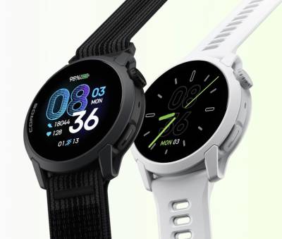 軽くて薄いボディのCOROS PACE 4