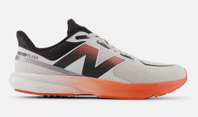 ニューバランス ダイナソフトフラッシュv7（メンズ）