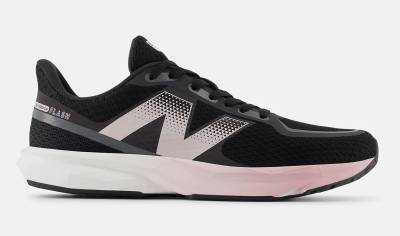 ニューバランス ダイナソフトフラッシュv7（レディース）