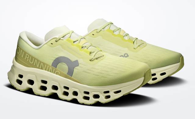 オン クラウドモンスター3