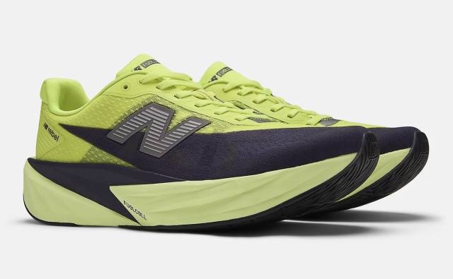 ニューバランス フューエルセルレベルV5