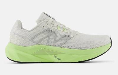 ニューバランス フューエルセルプロペルV5（レディース）